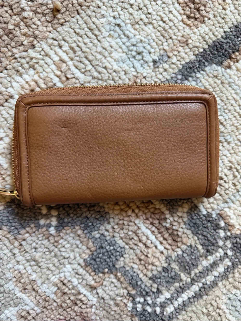 Tory Burch Tan Pebbled Leather Zip Wallet with Gold Logo - Picture 4 of 7